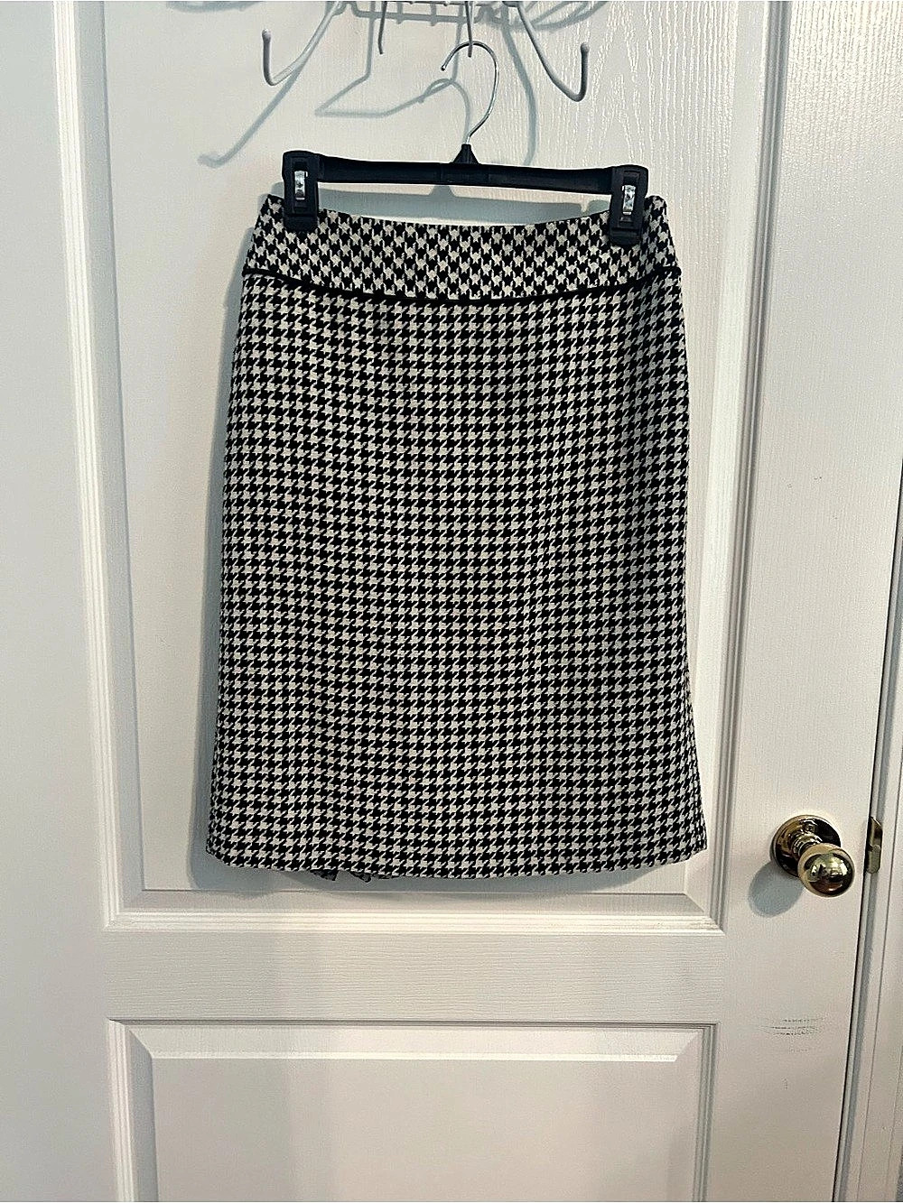 Alex Marie Houndstooth Pencil Skirt in Black & White Size 4